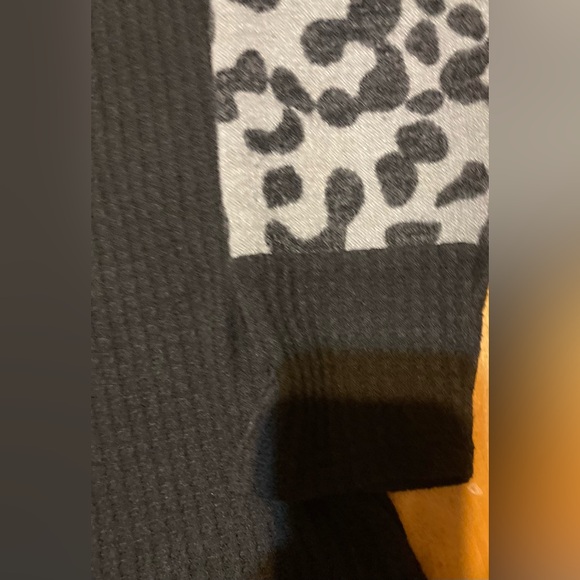 Ladies Size Small Bibi Waffle Knitted Blouse - Picture 8 of 15